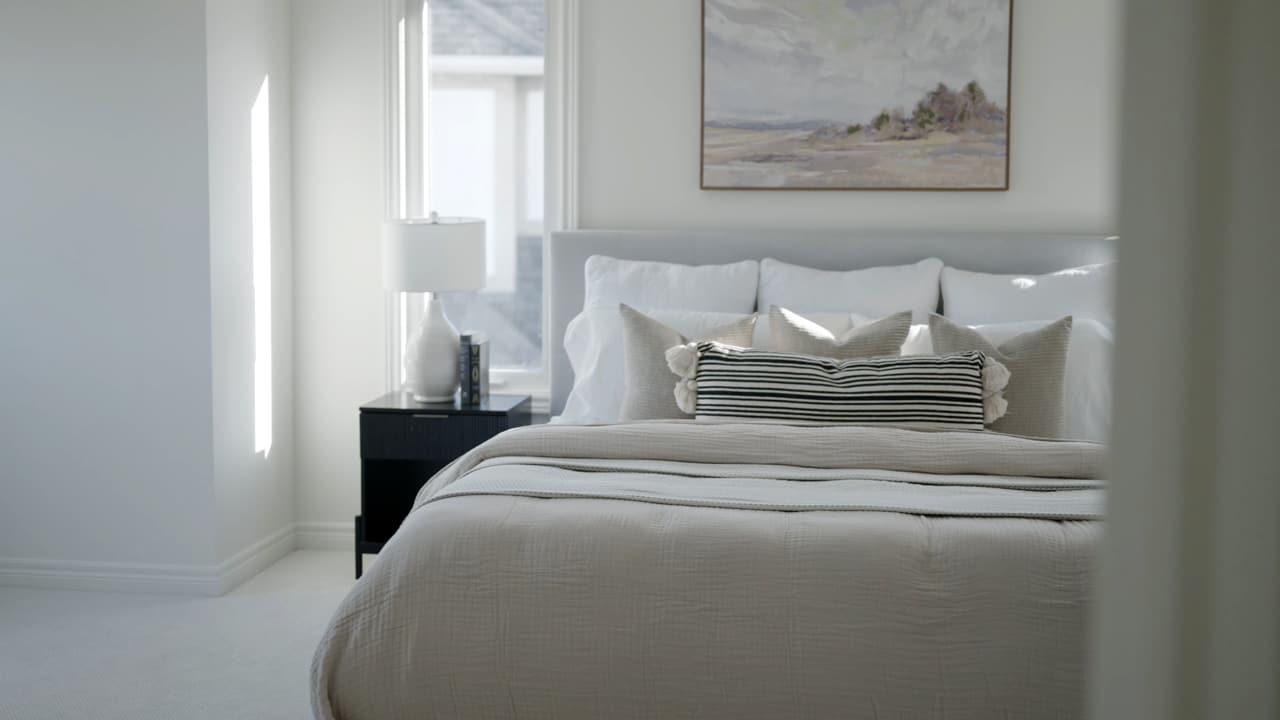 Marcu, Interior film